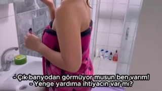 Banyoda yengesini sıkıştıran sapık